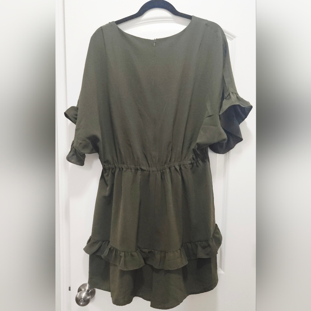 Hunter Green Ruffled Romper - Picture 2 of 9